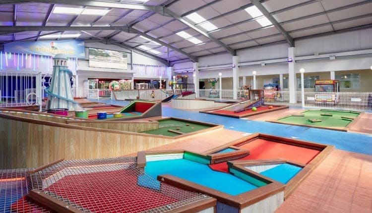 Caddyshack indoor crazy golf on Shanklin Esplanade